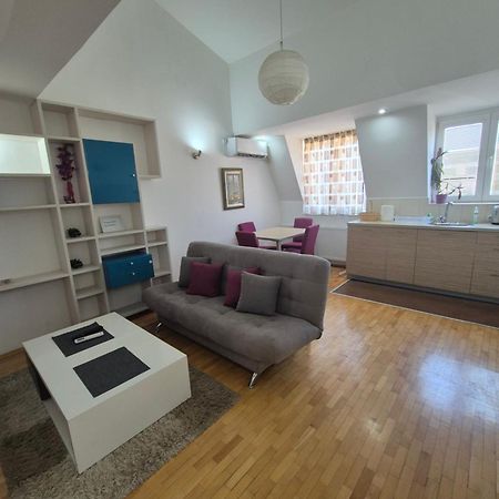 Vortex Apartment Skopje Esterno foto